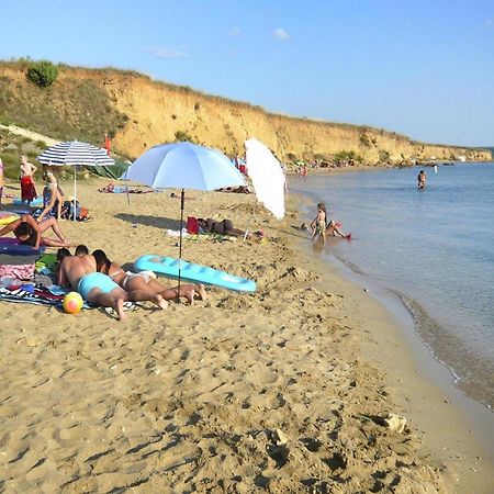 Apartments Ljilja In Privlaka, Near Sandy Beach Privlaka  Εξωτερικό φωτογραφία