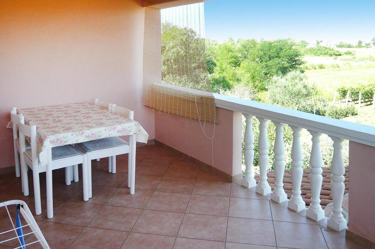 Apartments Ljilja In Privlaka, Near Sandy Beach Privlaka  Εξωτερικό φωτογραφία