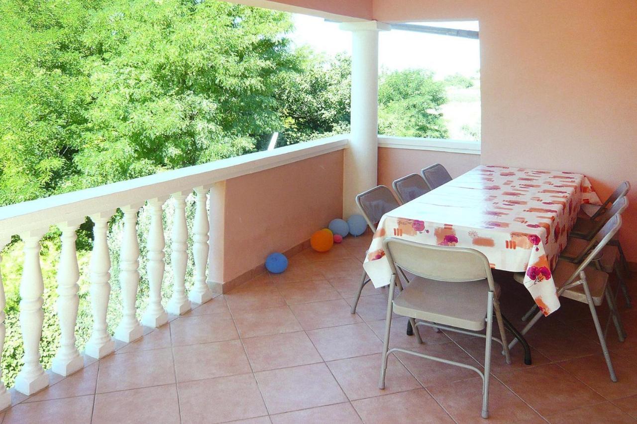 Apartments Ljilja In Privlaka, Near Sandy Beach Privlaka  Εξωτερικό φωτογραφία